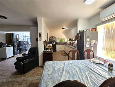 בית למכירה בשערי תקווה במיקום מבוקש רוני יזדי נכסים ושיווק נדלן