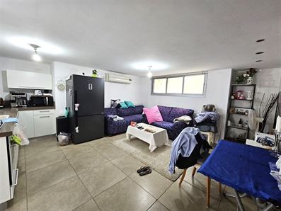 יחידת דיור 2 חדרים להשכרה באורנית רוני יזדי נכסים ושיווק נדלן