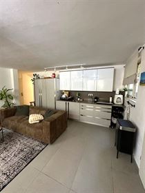 יחידה גדולה להשכרה באורנית רוני יזדי נכסים ושיווק נדלן