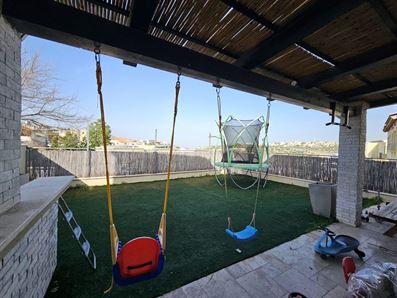 בתים למכירה בעץ אפרים רוני יזדי נכסים ושיווק נדלן