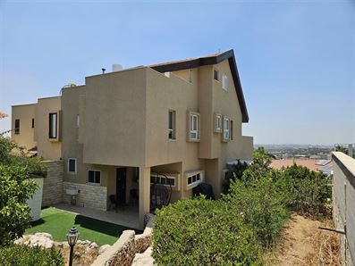 למכירה בשערי תקווה בית צמוד לאמפי-פארק רוני יזדי נכסים ושיווק נדלן