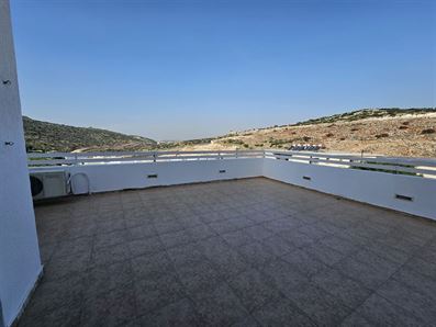 להשכרה בעץ אפרים בית גדול- מחיר כולל ארנונה רוני יזדי נכסים ושיווק נדלן