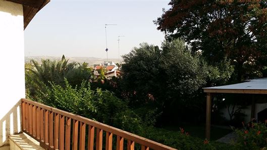 להשכרה באורנית בית 7 חדרים רוני יזדי נכסים ושיווק נדלן