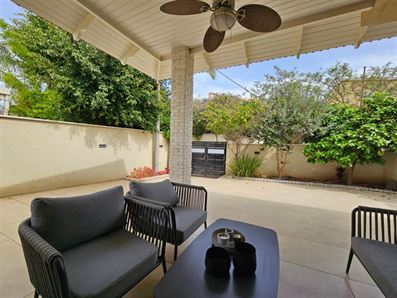 בשערי תקווה בית 6 חד' מדהים עם שתי יחידות גדולות רוני יזדי נכסים ושיווק נדלן